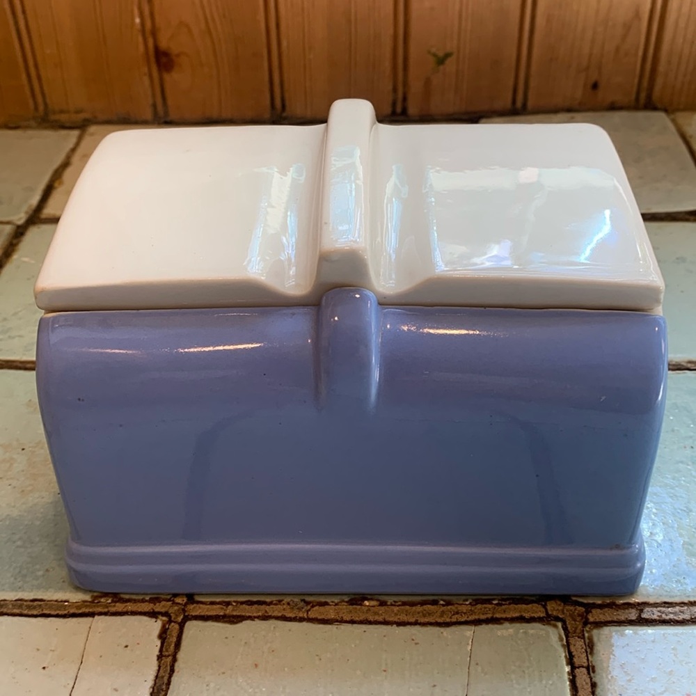 Hall China Company Coldspot Refrigerator Covered Dish
